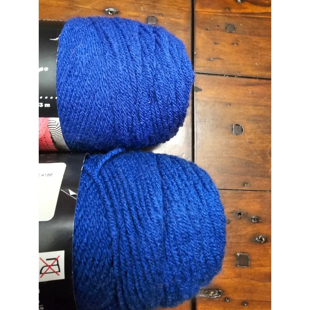 Red Heart Super Saver Yarn Royal Color 385‎ Medium Weight Acrylic 2 Skeins